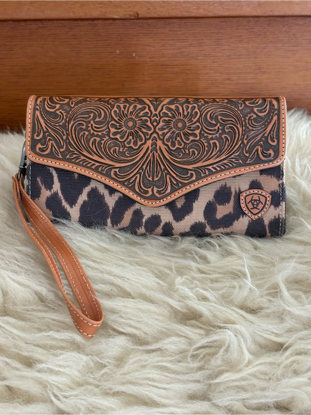 NWT Ariat Leopard Print Wristlet with Tooled Floral Flap
